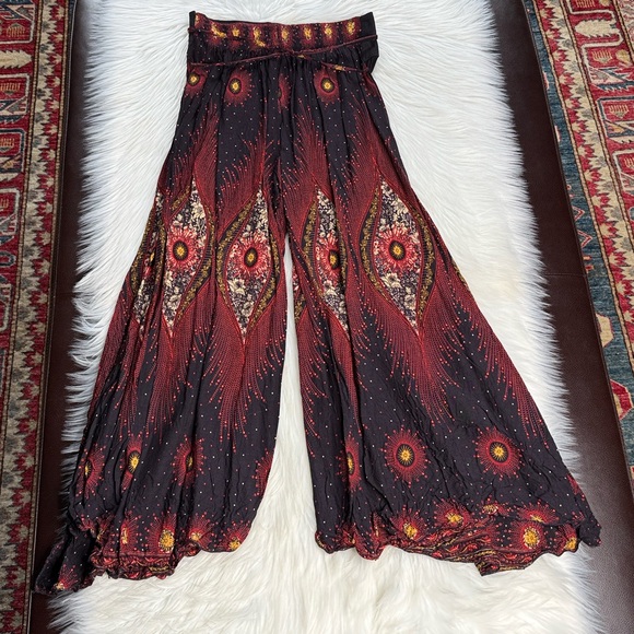 Maroon and Black Paisley Bohemian Wide Leg Pants - Picture 5 of 5